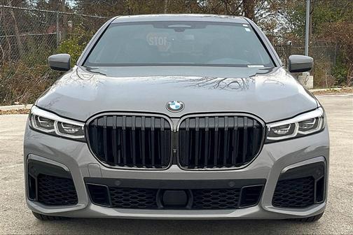 2022 BMW 750 750i xDrive