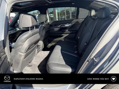 2022 BMW 750 750i xDrive