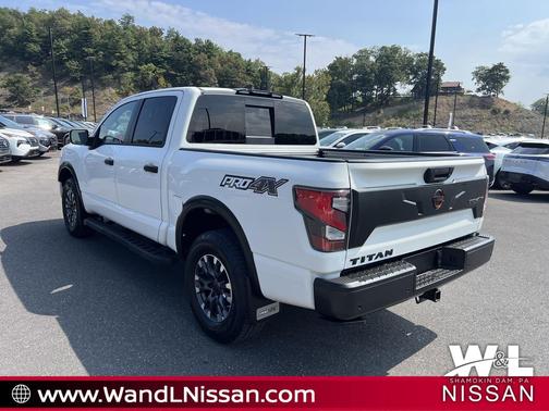 2024 Nissan Titan PRO-4X