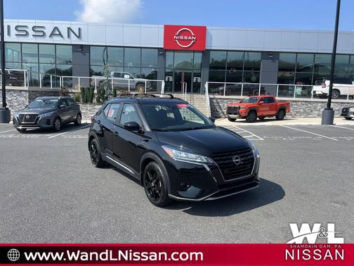 2022 Nissan Kicks SR