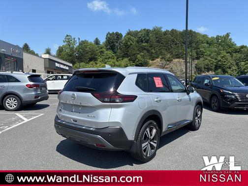 Brilliant Silver Metallic 2023 Nissan Rogue SL