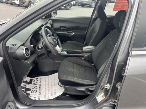 Gun Metallic 2021 Nissan Kicks SV