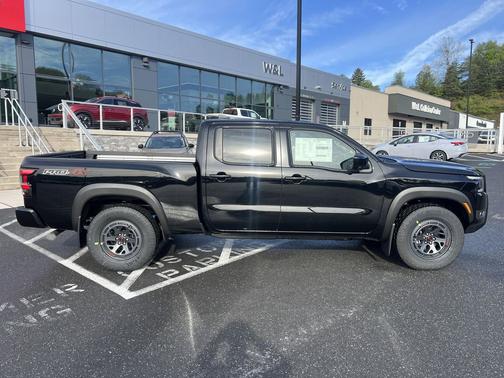 Super Black 2026 Nissan Frontier PRO-4X