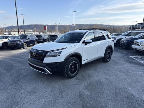 2025 Nissan Pathfinder Rock Creek 4WD