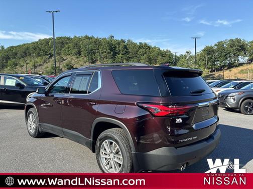 Black Cherry Metallic 2023 Chevrolet Traverse LT Cloth