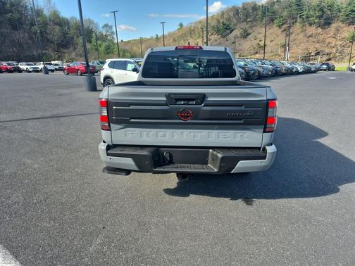 Boulder Gray Pearl 2026 Nissan Frontier PRO-4X