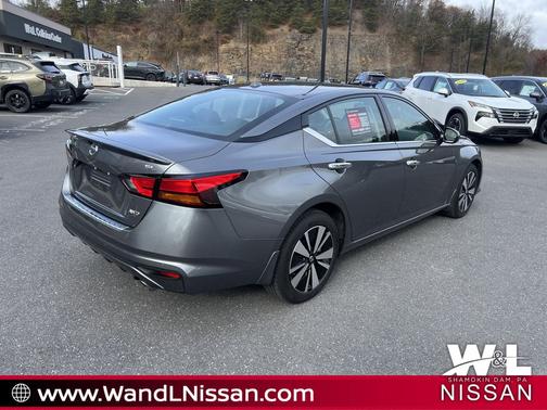 2022 Nissan Altima 2.5 SL