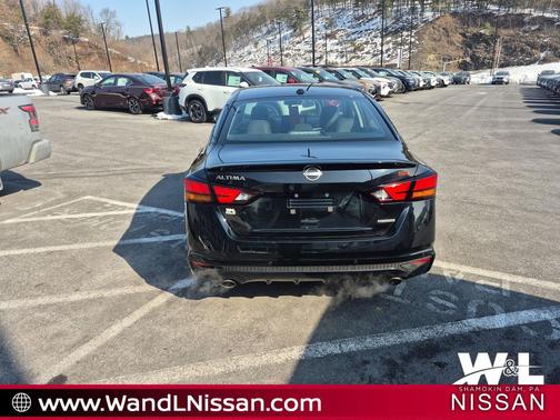 2024 Nissan Altima SR VC-Turbo FWD