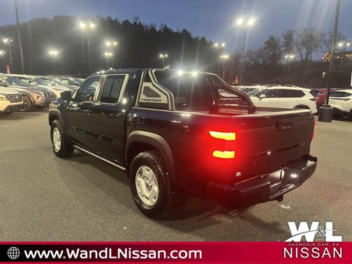 2024 Nissan Frontier SV