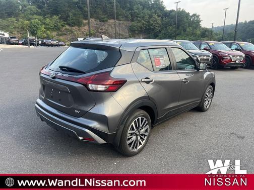2023 Nissan Kicks SV