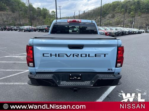 Snowdrift Metallic 2026 Chevrolet Colorado WT