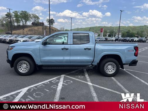 Snowdrift Metallic 2026 Chevrolet Colorado WT