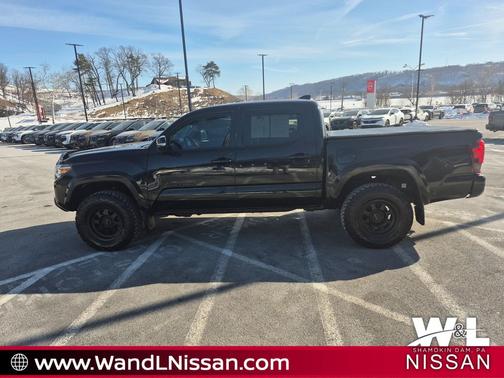 2022 Toyota Tacoma SR5