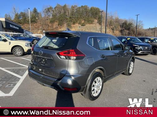 2018 Nissan Rogue S