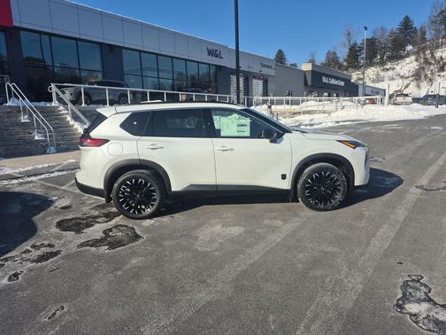 Everest White Pearl Tricoat 2026 Nissan Rogue Dark Armor