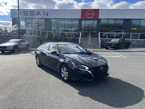 2025 Nissan Altima S FWD