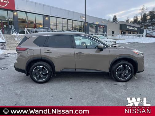 2025 Nissan Rogue SV