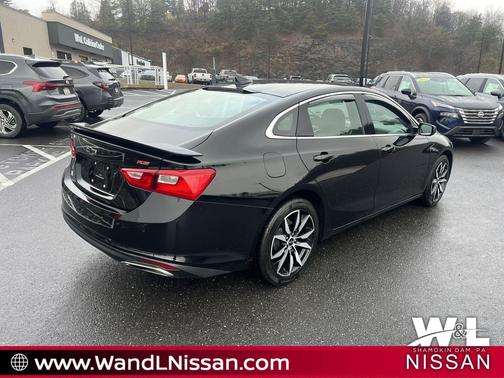 2021 Chevrolet Malibu FWD RS