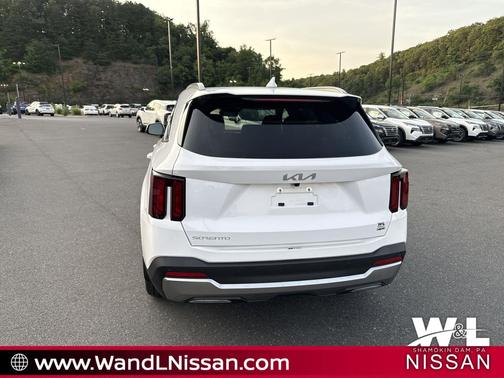 2024 Kia Sorento S