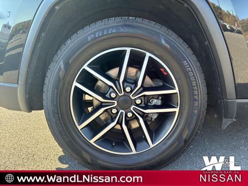 Diamond Black Crystal Pearlcoat 2020 Jeep Grand Cherokee Trailhawk