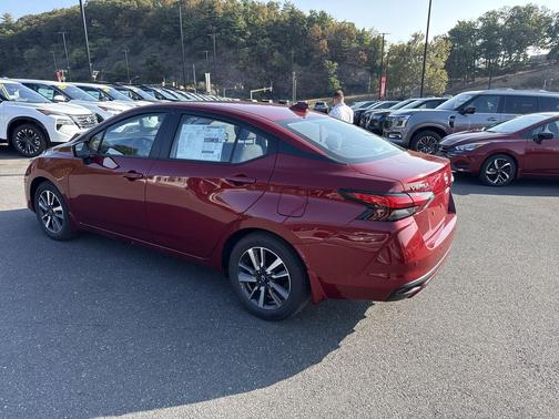 2025 Nissan Versa 1.6 SV