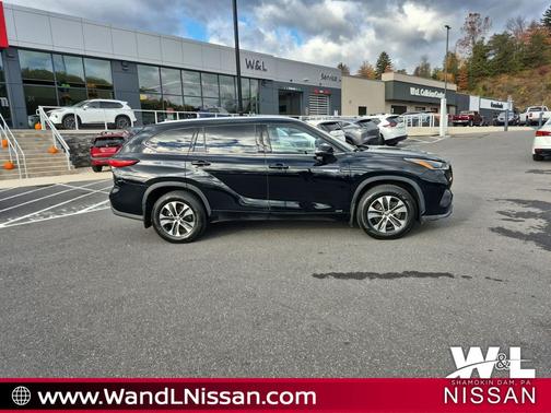 2021 Toyota Highlander Hybrid XLE