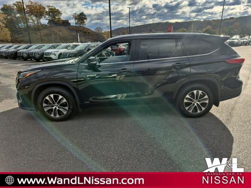 2021 Toyota Highlander Hybrid XLE