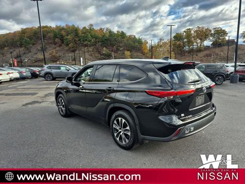 2021 Toyota Highlander Hybrid XLE
