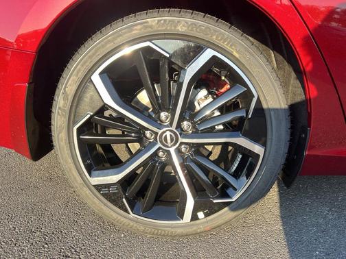 2025 Nissan Altima SR FWD
