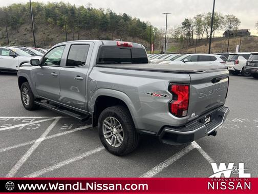 Sterling Gray Metallic 2025 Chevrolet Colorado LT
