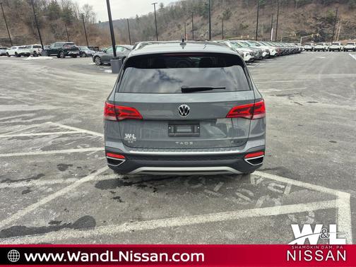 2024 Volkswagen Taos 1.5T SE