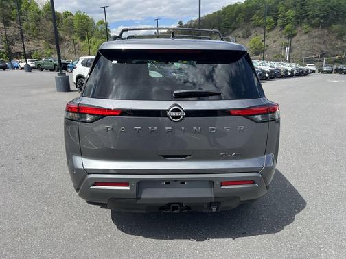 Gun Metallic 2026 Nissan Pathfinder SL
