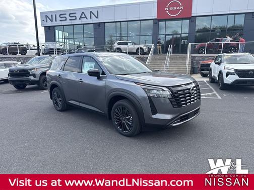 2026 Nissan Pathfinder SL