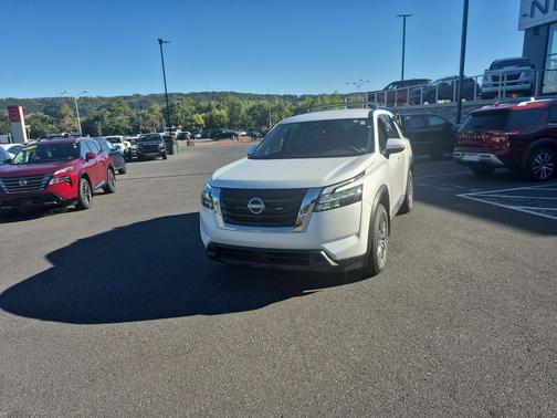 2025 Nissan Pathfinder SV 4WD