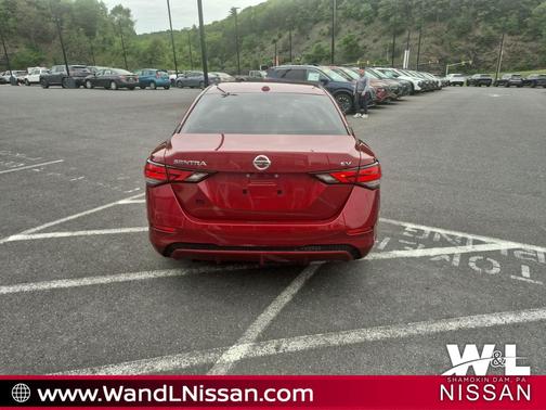 Scarlet Ember Tintcoat 2022 Nissan Sentra SV