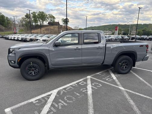 Boulder Gray Pearl 2026 Nissan Frontier PRO-4X
