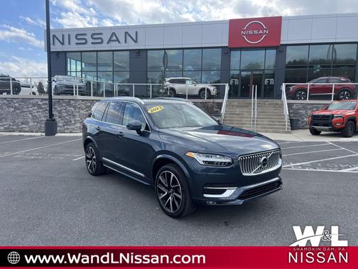Denim Blue Metallic 2023 Volvo XC90 B5 Plus