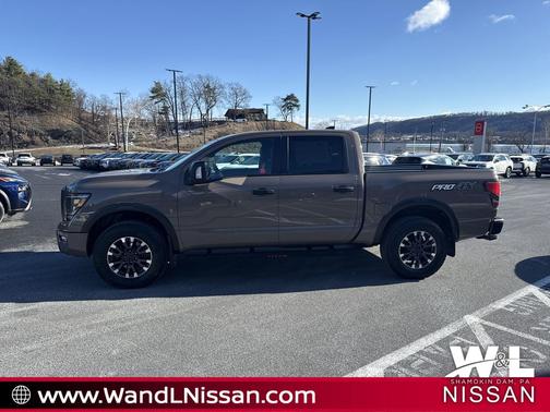 2024 Nissan Titan PRO-4X
