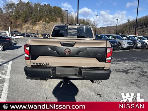 2024 Nissan Titan PRO-4X