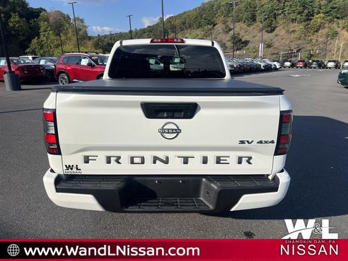 2022 Nissan Frontier SV