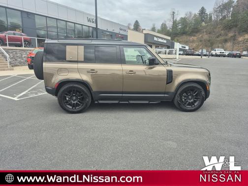 2024 Land Rover Defender 110 P300