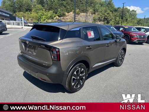 2025 Nissan Kicks SV