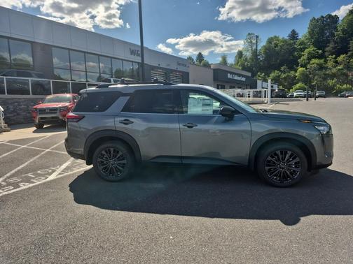 Gun Metallic 2026 Nissan Pathfinder SL