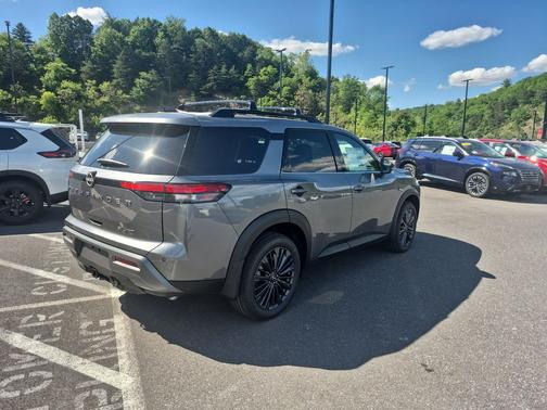 Gun Metallic 2026 Nissan Pathfinder SL