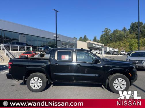 2022 Nissan Frontier SV