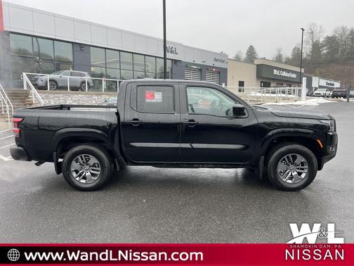 2025 Nissan Frontier SV