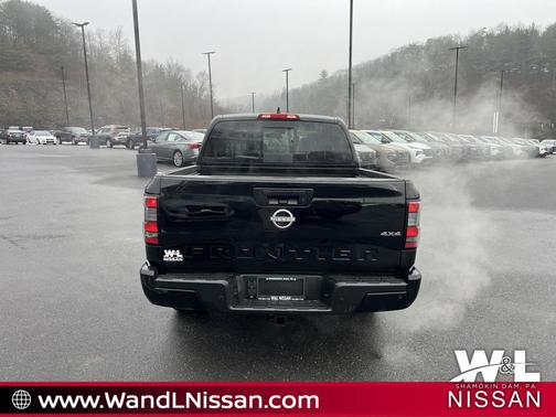 2025 Nissan Frontier SV