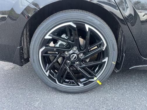 Super Black 2026 Nissan Sentra SR