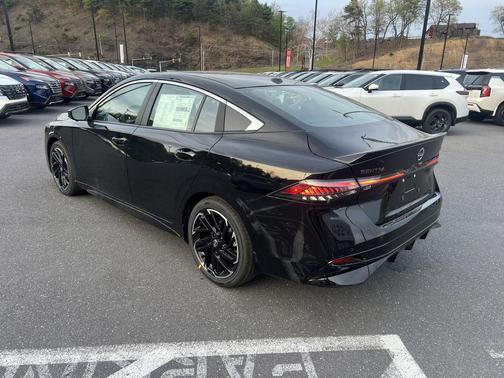 Super Black 2026 Nissan Sentra SR