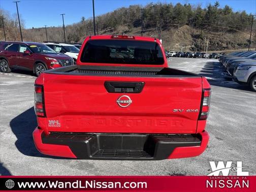 2023 Nissan Frontier SV